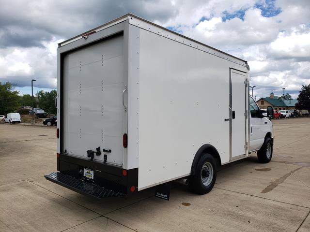 Used 2022 Ford E-350 and Econoline 350 Super Duty w/ Power Windows & Locks Group image 6