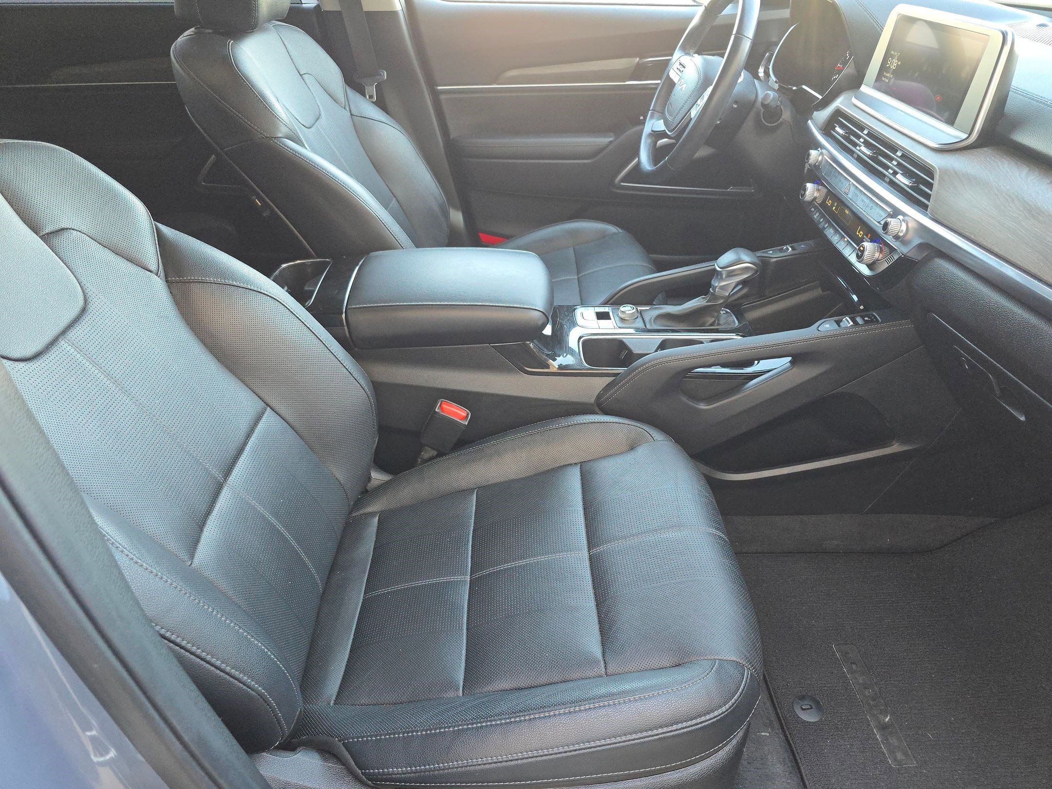 Used 2022 Kia Telluride EX w/ EX Premium Package image 32