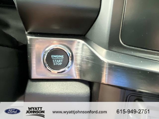 Used 2025 Ford F450 Lariat w/ Chrome Package image 40