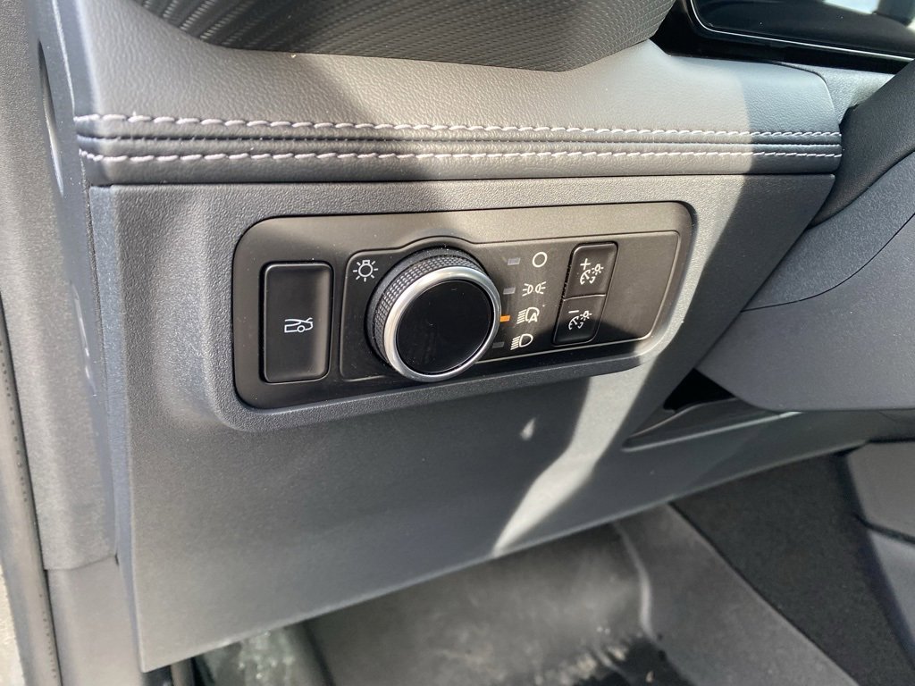 Used 2025 Ford Mustang GT Premium image 17