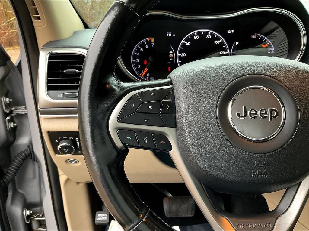 Used 2020 Jeep Grand Cherokee Limited AWD/4WD image 11