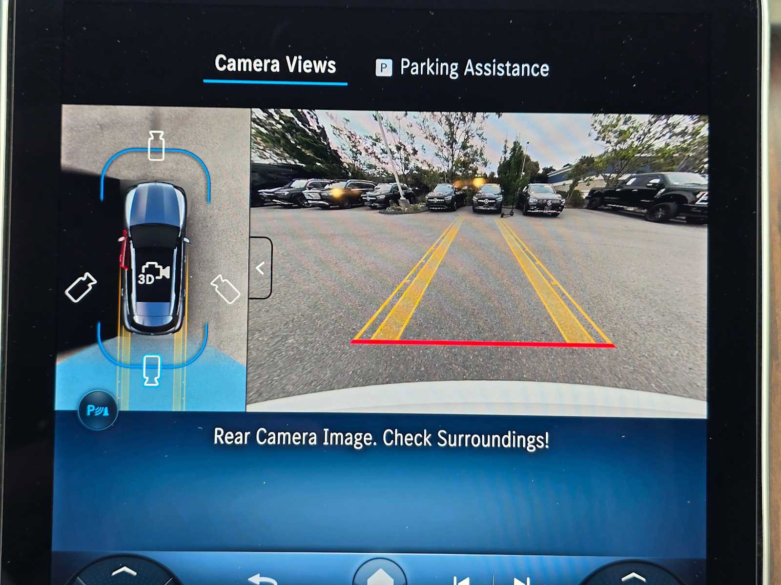 Used 2025 Mercedes-Benz GLC 300 4MATIC image 32