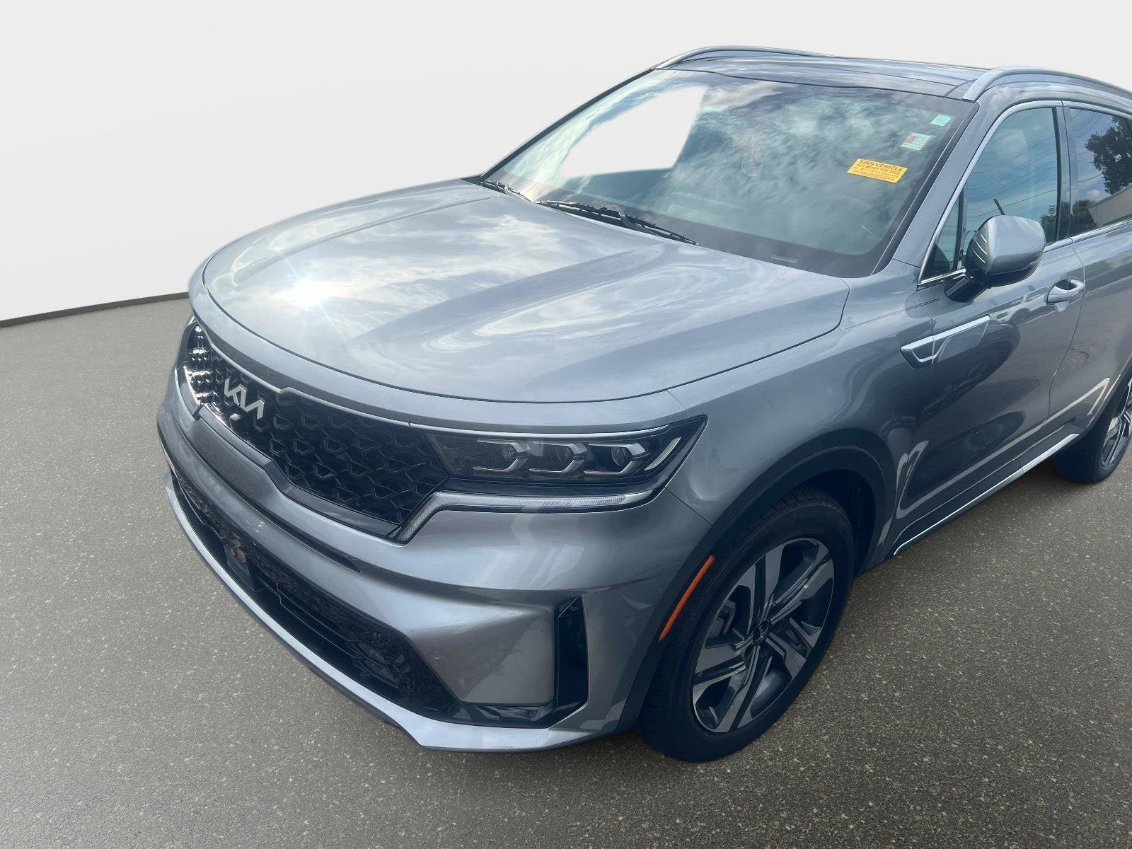 Certified 2022 Kia Sorento SX Prestige w/ Panoramic Sunroof Package