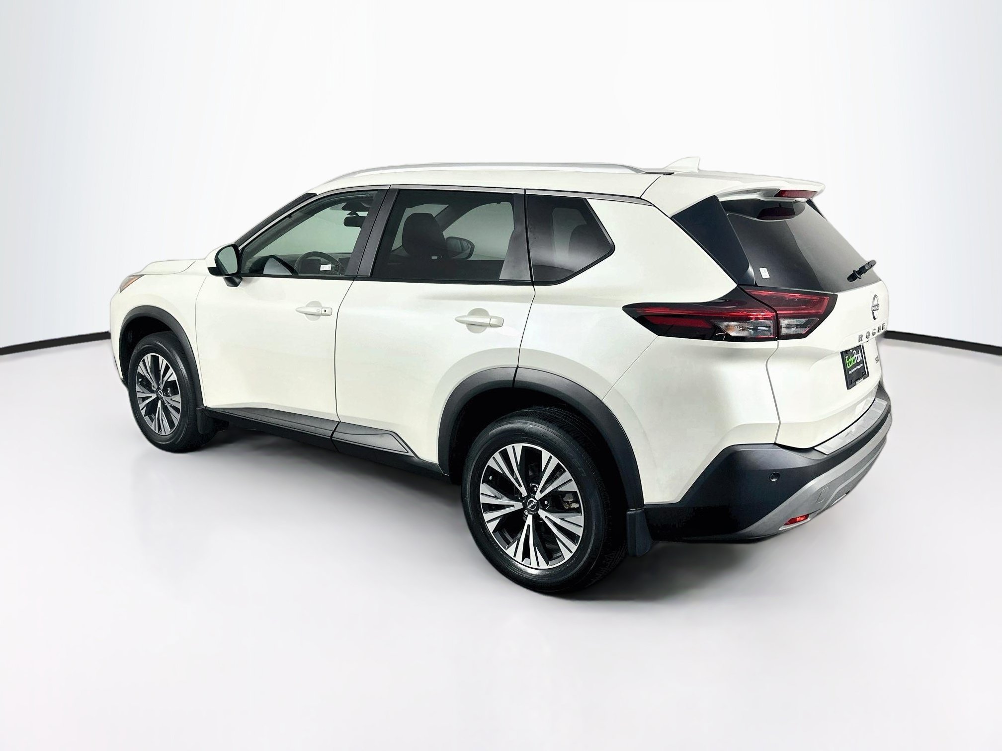 Used 2023 Nissan Rogue SV w/ SV Premium B Package FWD image 5