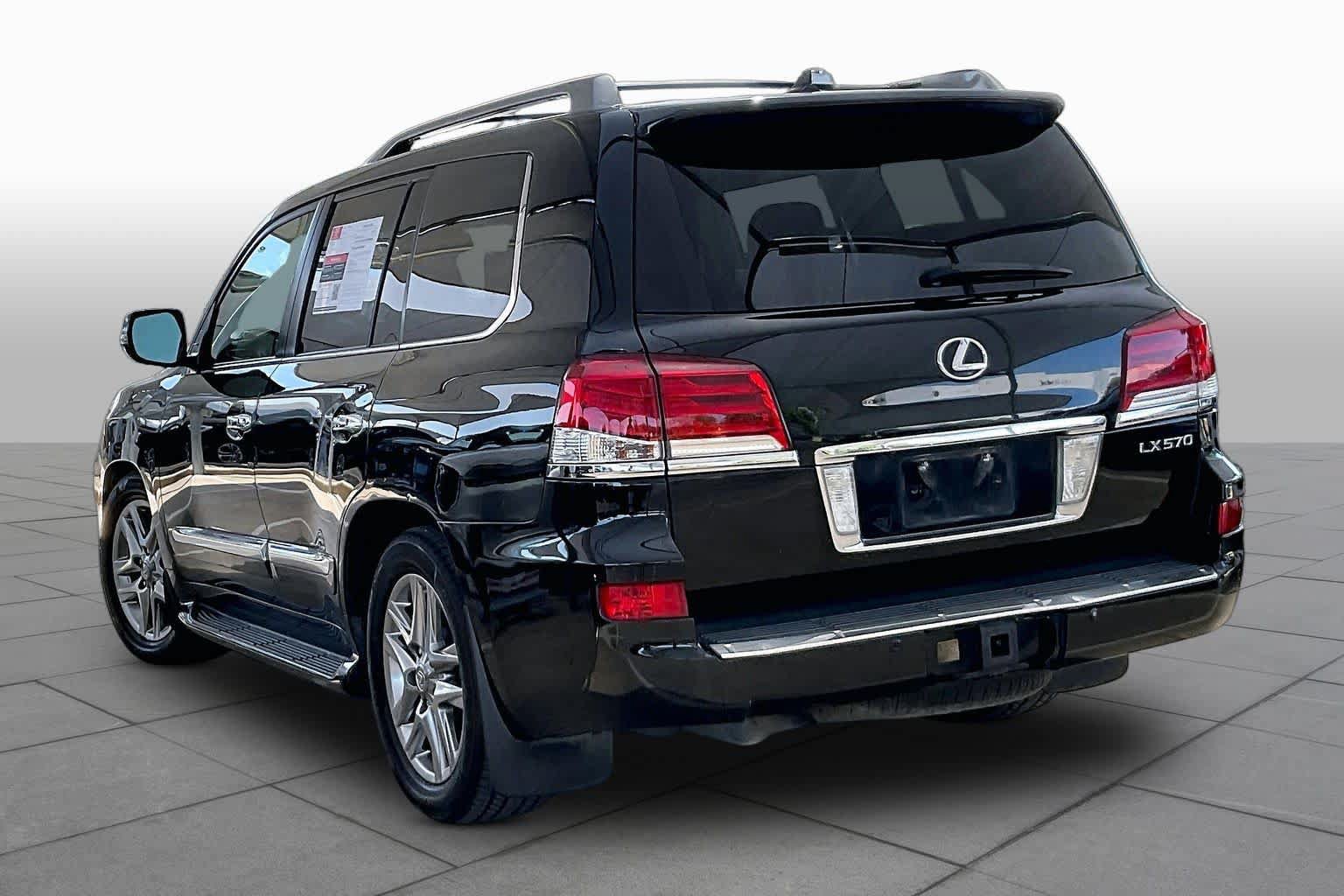 Used 2015 Lexus LX 570 4WD image 12