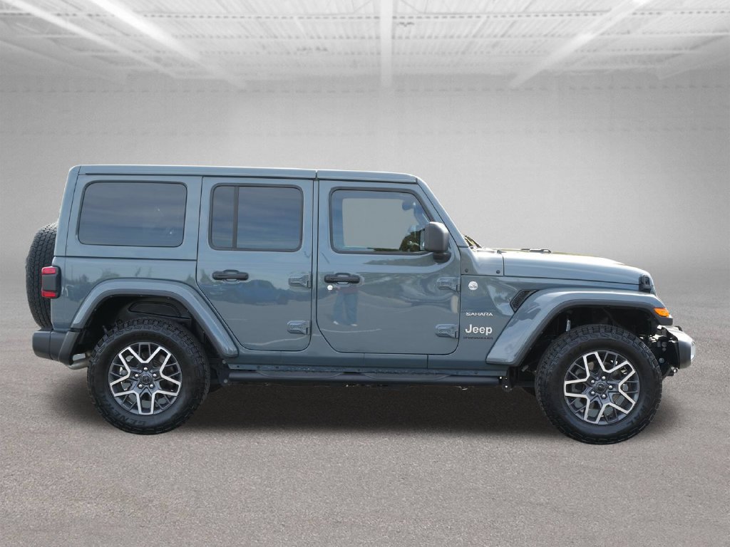 Used 2024 Jeep Wrangler Unlimited Sahara w/ Safety Group AWD/4WD image 10