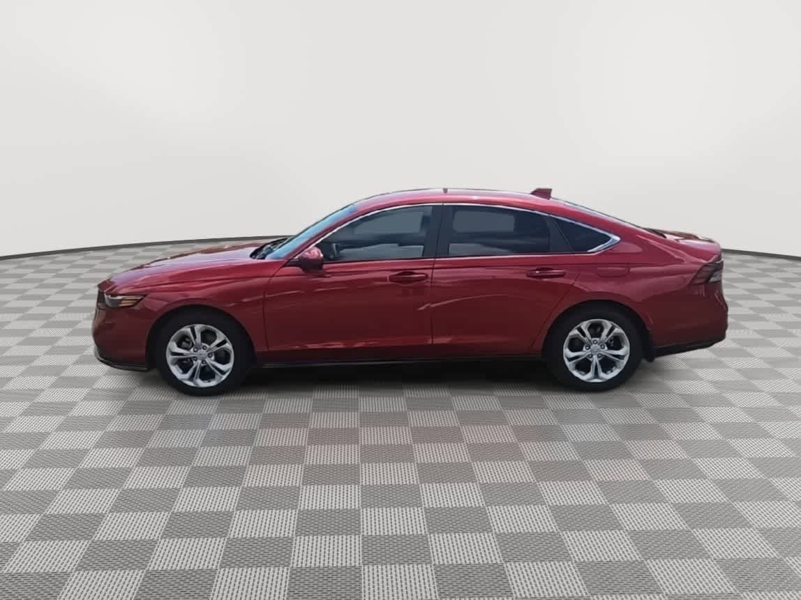 Certified 2025 Honda Accord LX image 5