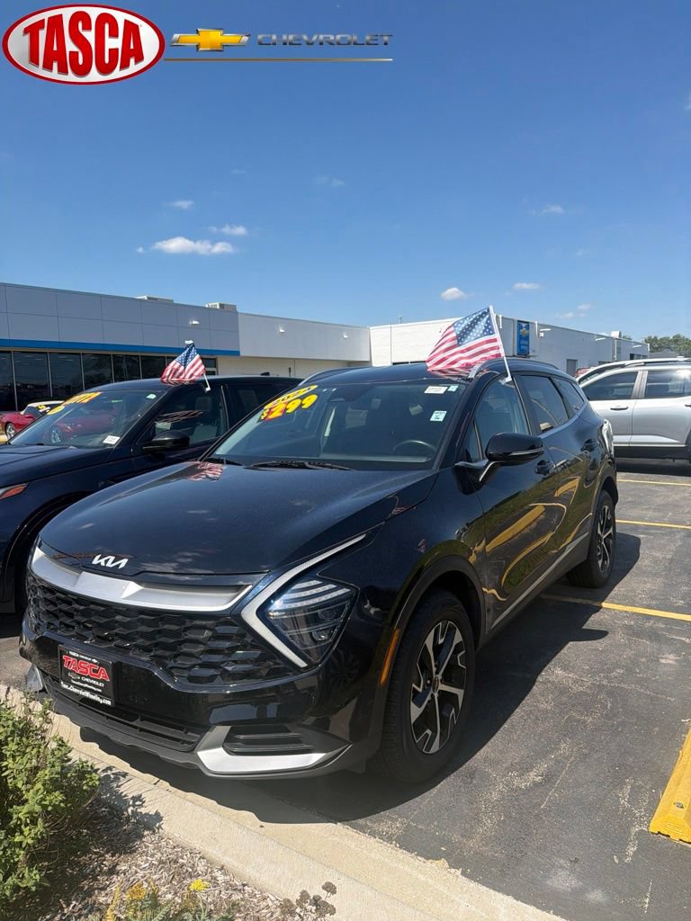 Used 2024 Kia Sportage EX AWD/4WD image 1