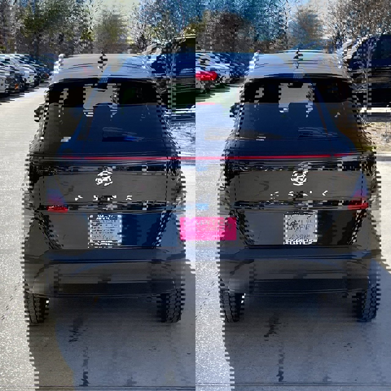 Used 2024 Hyundai Kona SEL image 5