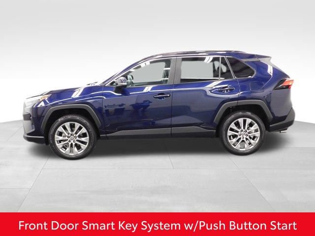 Used 2023 Toyota RAV4 XLE Premium image 6