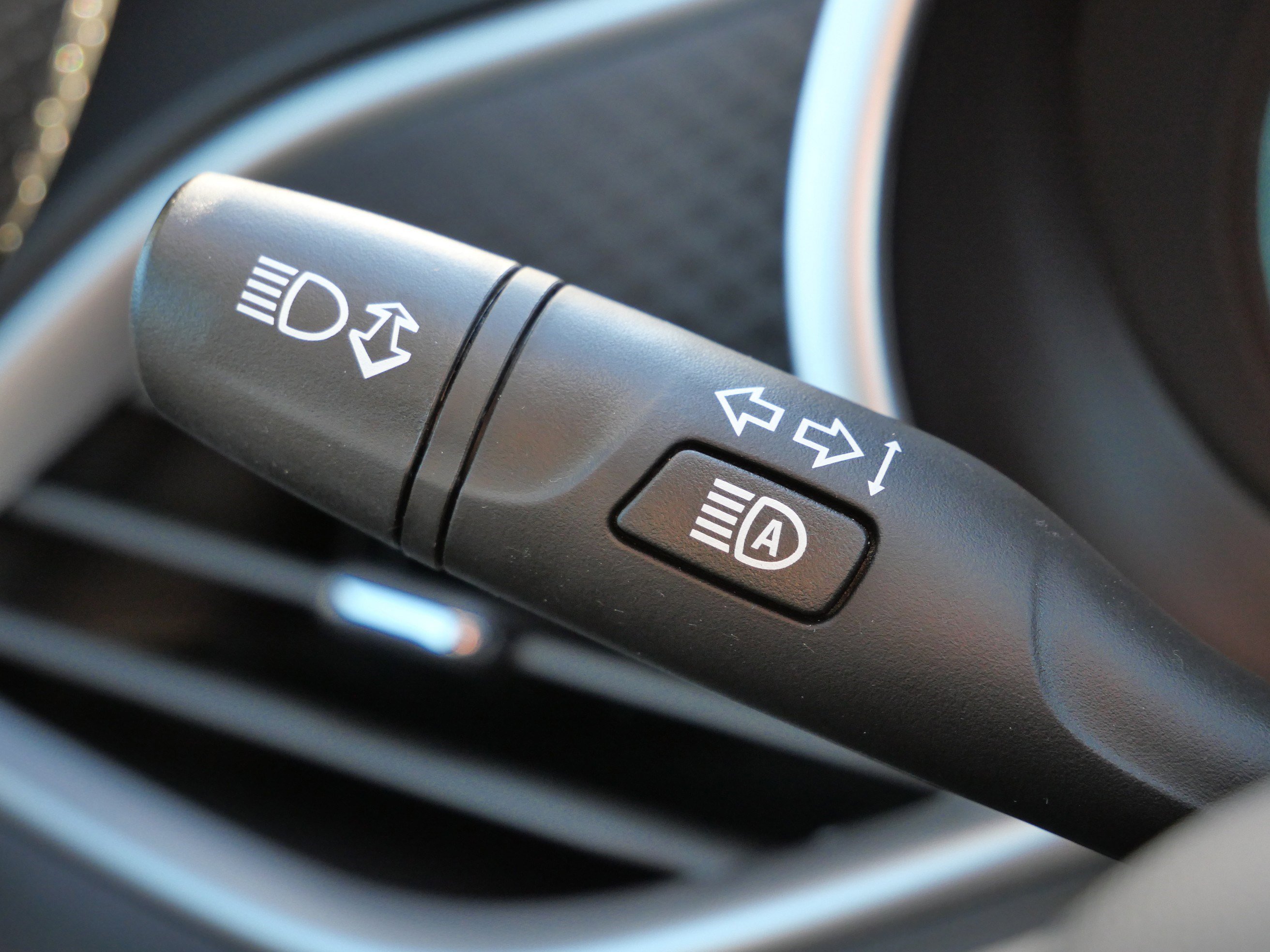 Used 2025 Chevrolet Malibu LT image 34