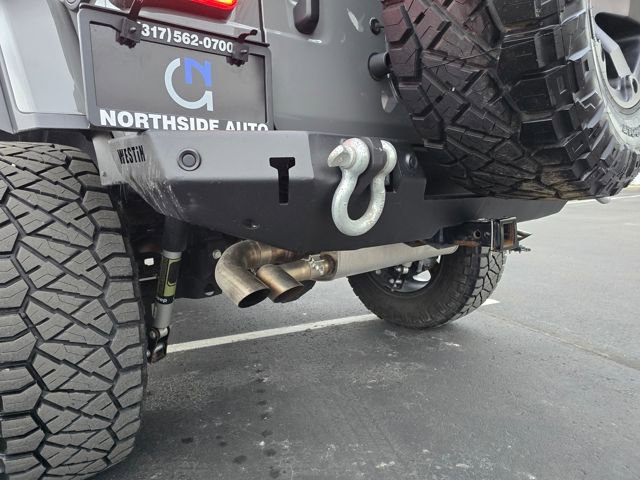 Used 2023 Jeep Wrangler Unlimited Rubicon 392 AWD/4WD image 10