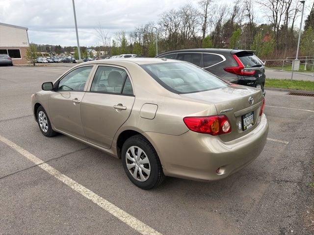 Used 2010 Toyota Corolla image 9
