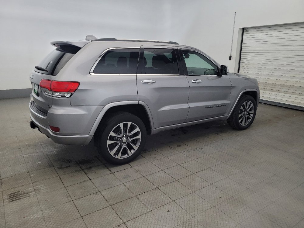 Used 2018 Jeep Grand Cherokee Overland AWD/4WD image 10