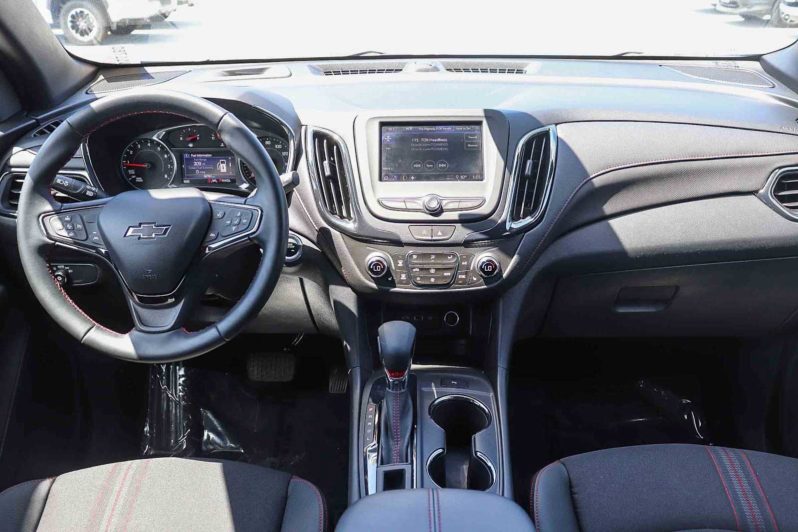 Used 2023 Chevrolet Equinox RS image 13