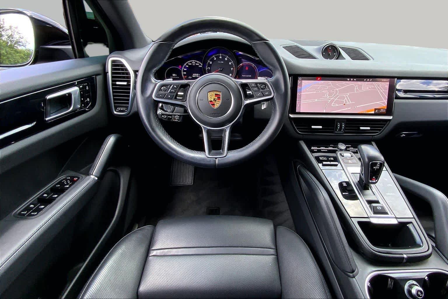 Used 2021 Porsche Cayenne AWD/4WD image 6