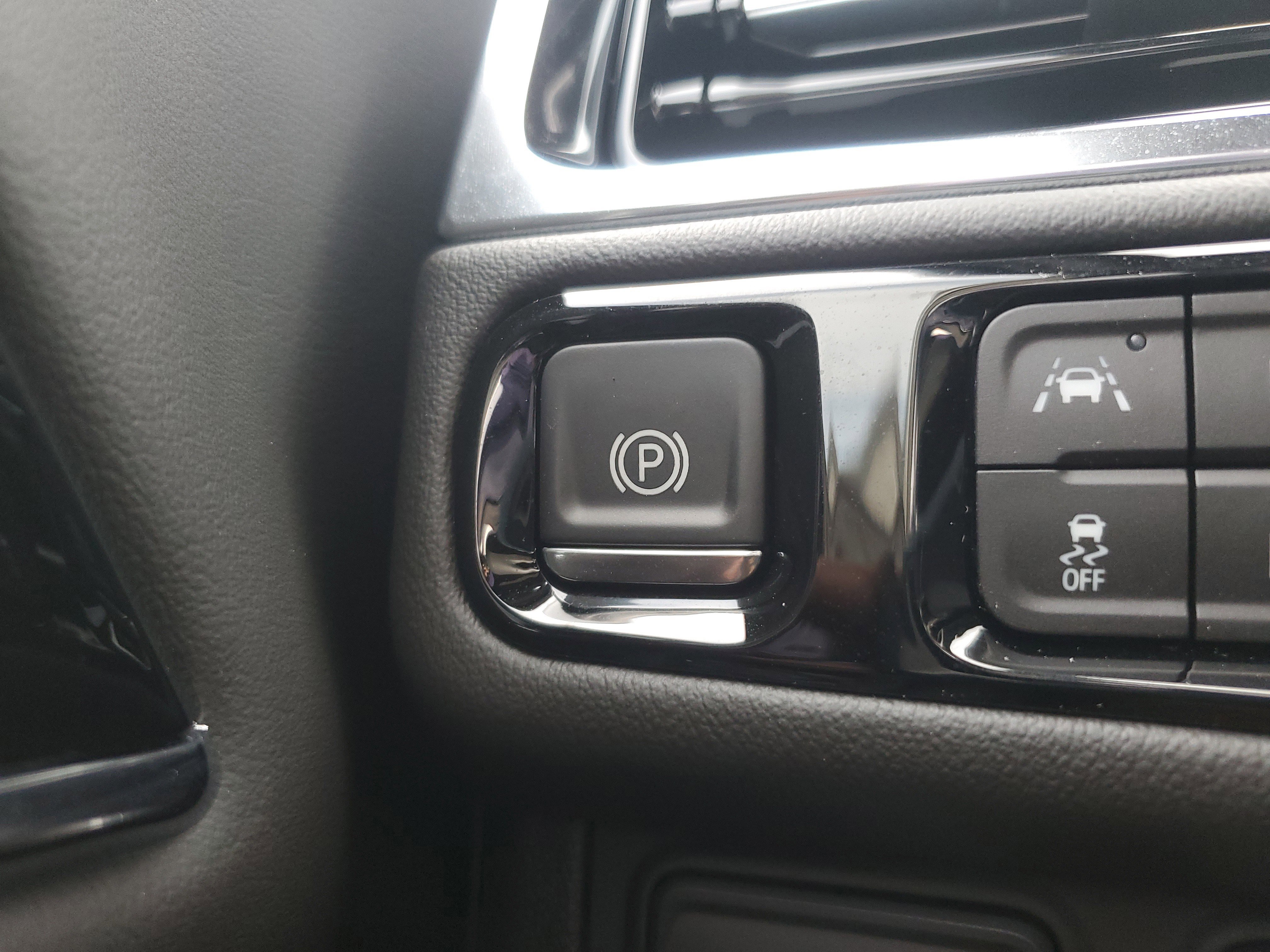 New 2026 GMC Yukon Elevation image 31