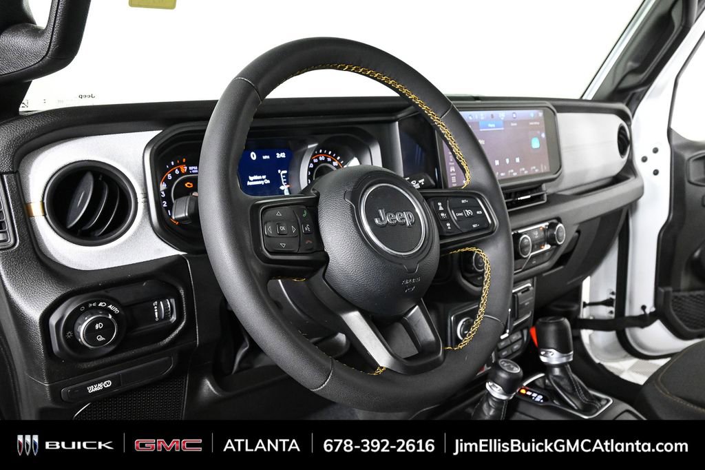 Used 2024 Jeep Gladiator Sport image 4