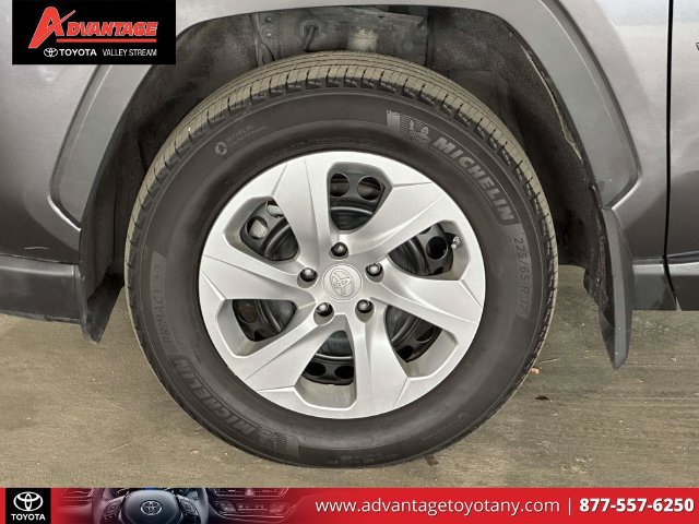 Certified 2023 Toyota RAV4 LE AWD/4WD image 12