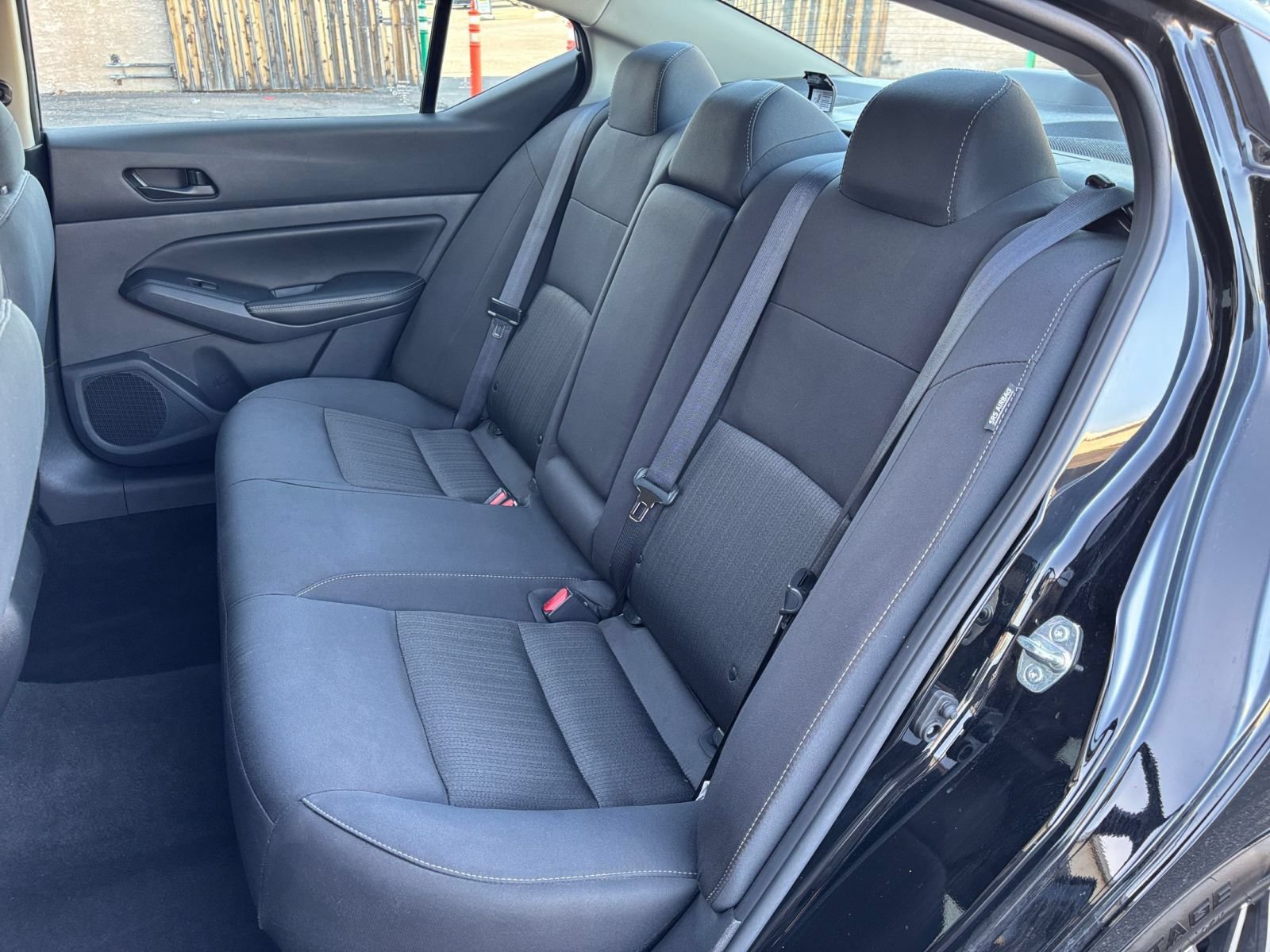 Used 2025 Nissan Altima 2.5 SV FWD image 38