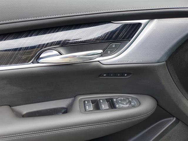 Certified 2025 Cadillac XT6 Premium Luxury FWD image 48