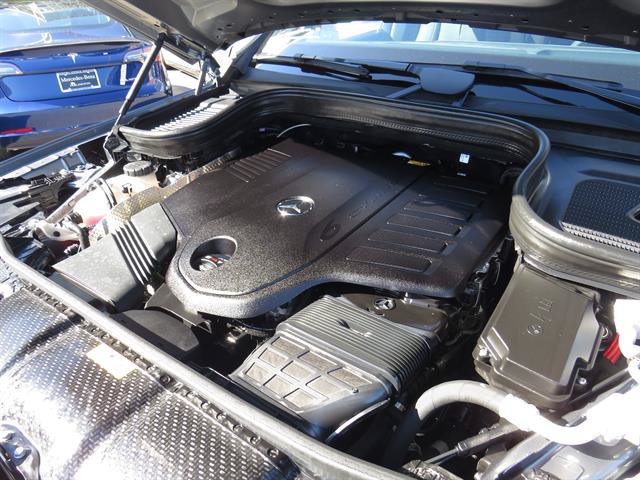 Used 2025 Mercedes-Benz GLS 450 4MATIC image 7
