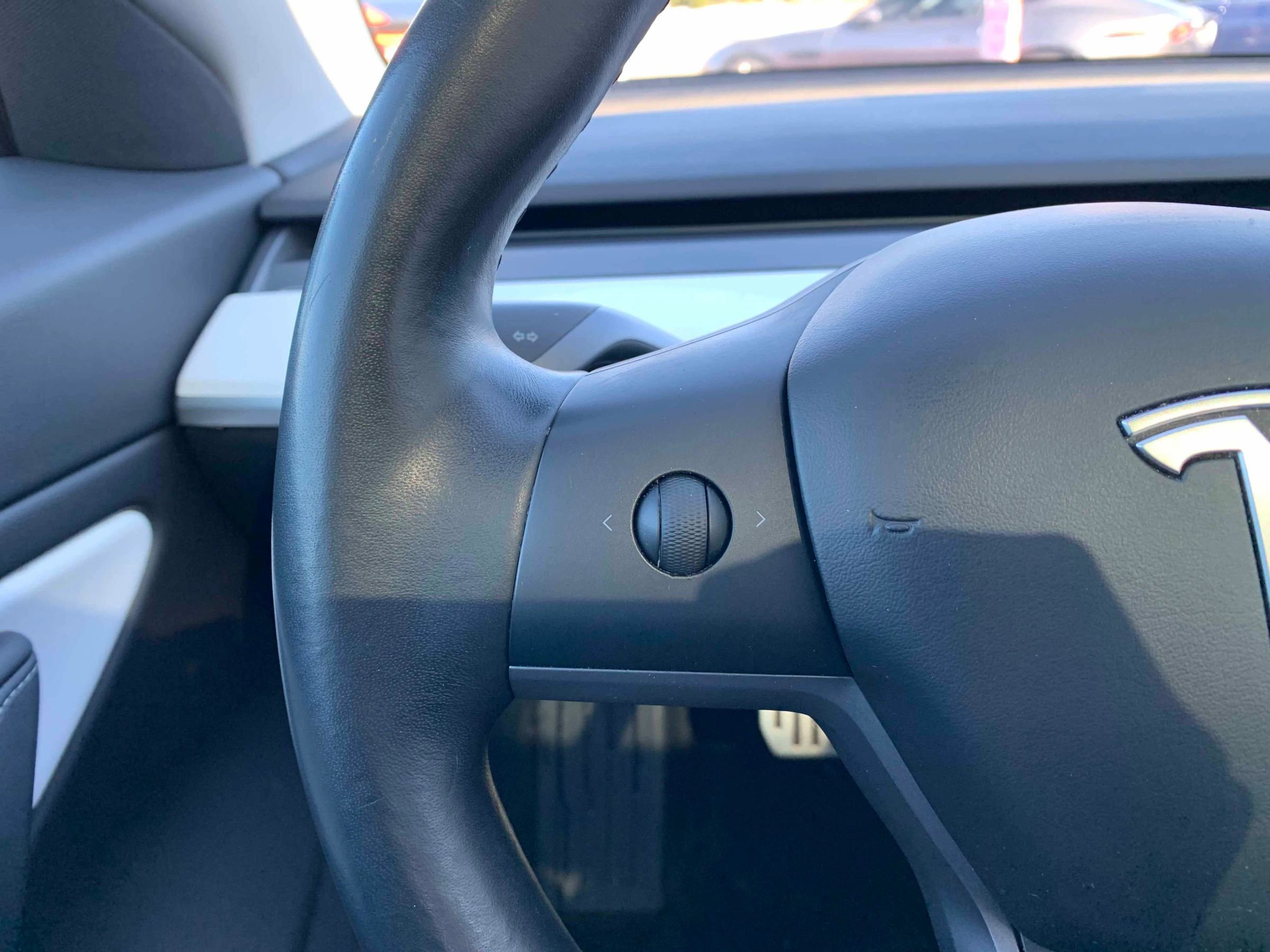 Used 2018 Tesla Model 3 Performance image 16