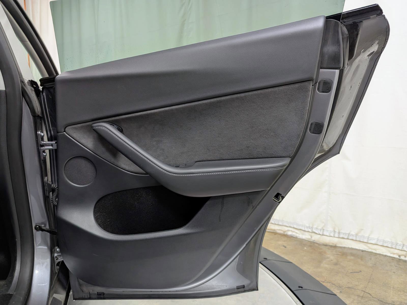 Used 2024 Tesla Model Y Long Range image 21