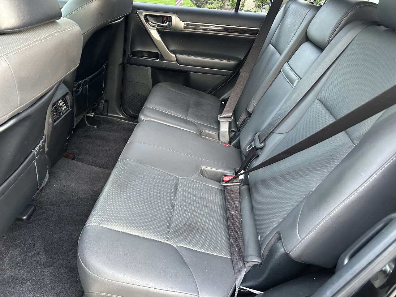 Used 2018 Lexus GX 460 image 16