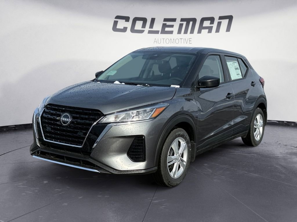 New 2025 Nissan Kicks S