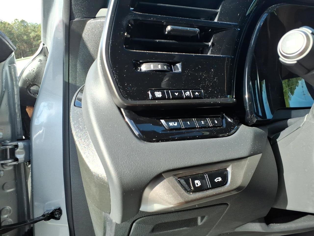 Used 2024 Lexus RX 350 Premium w/ Accessory Package (Z1) image 11