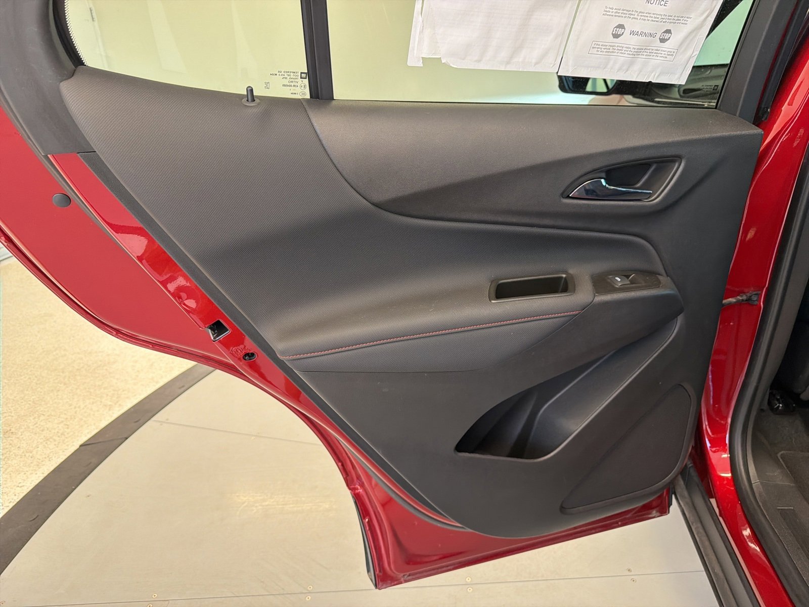 Used 2022 Chevrolet Equinox RS image 36