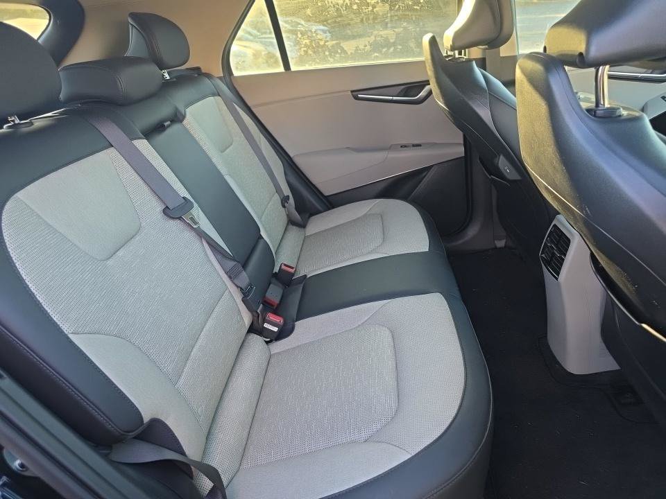 Used 2024 Kia Niro Wave w/ Wave Preserve Package FWD image 17
