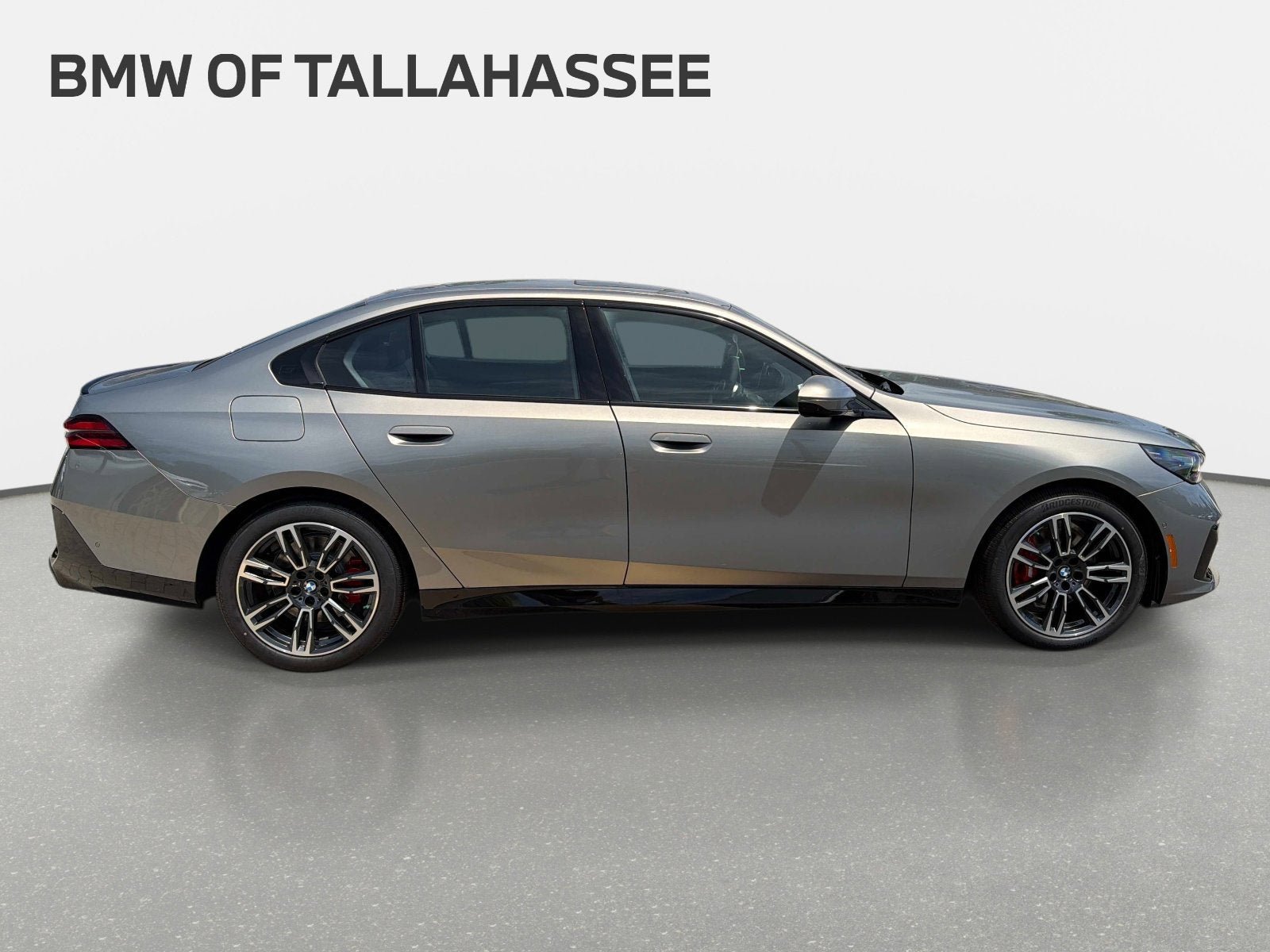 New 2027 BMW 530i w/ M Sport Package RWD image 4