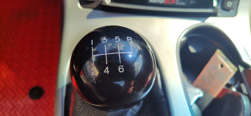 Used 2005 Chevrolet Corvette Coupe w/ Preferred Equipment Group image 37