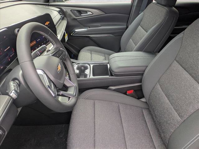 New 2026 Chevrolet Traverse LT image 3