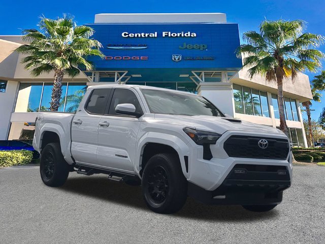 Used 2024 Toyota Tacoma TRD Sport w/ TRD Sport Upgrade Package RWD image 2