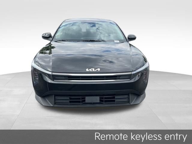 Certified 2025 Kia K4 FWD image 3