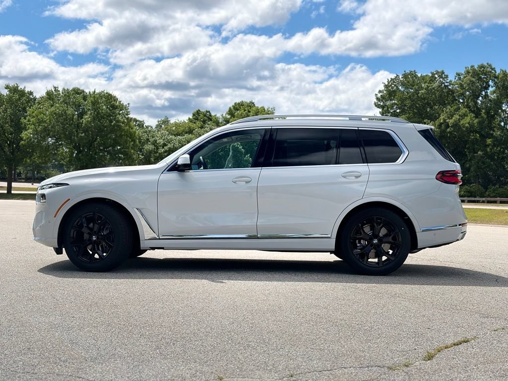 New 2027 BMW X7 xDrive40i AWD/4WD image 3