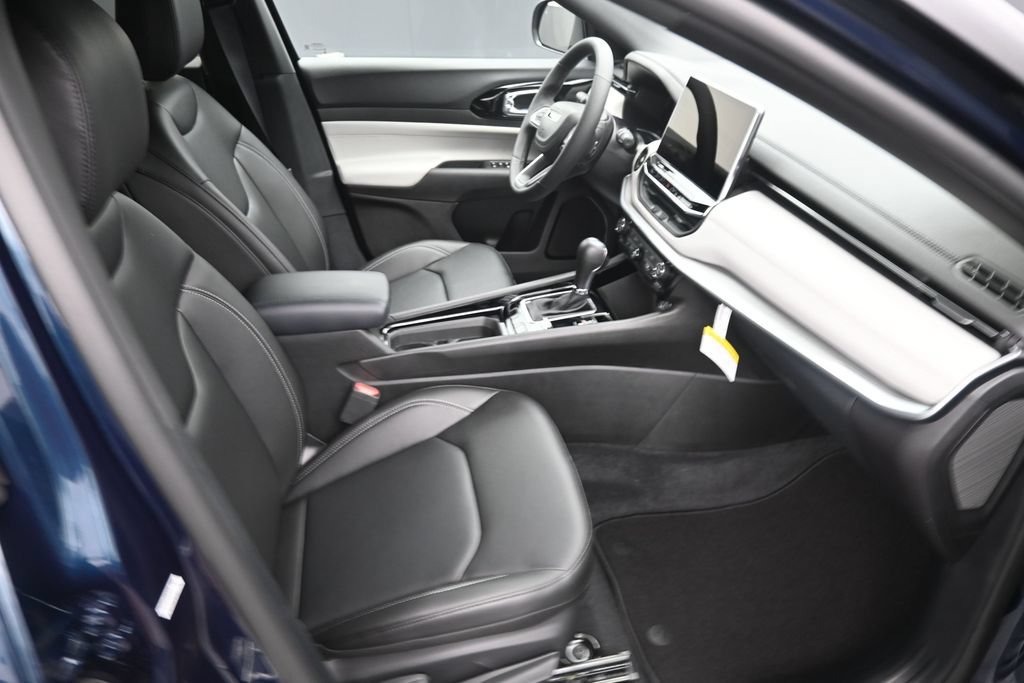 New 2026 Jeep Compass Limited AWD/4WD image 10