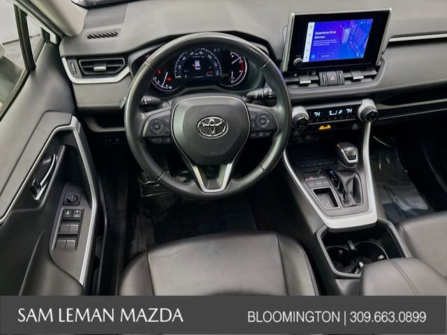 Used 2023 Toyota RAV4 XLE Premium image 22