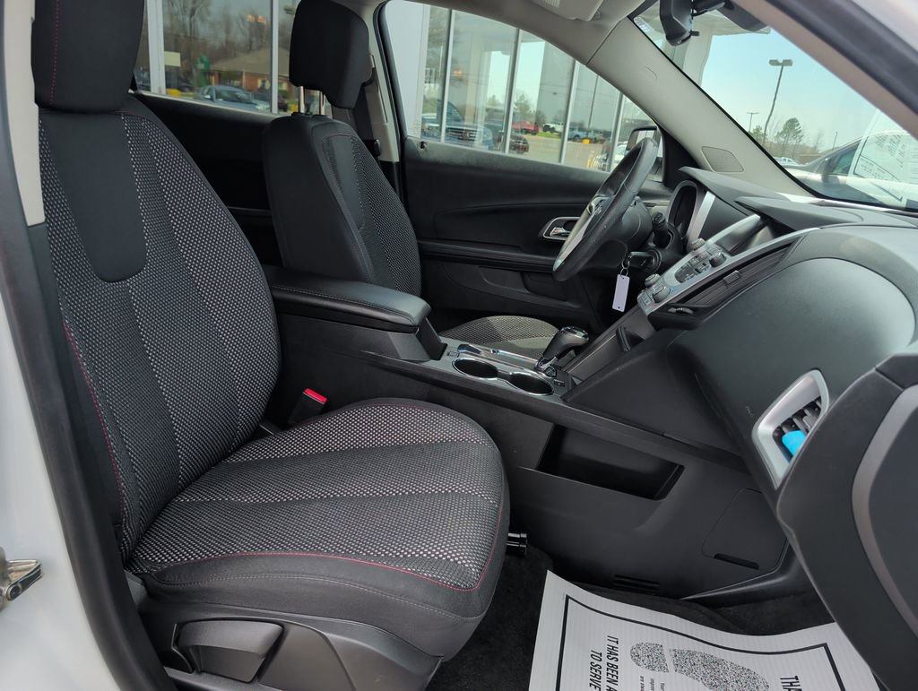 Used 2017 Chevrolet Equinox LT image 21