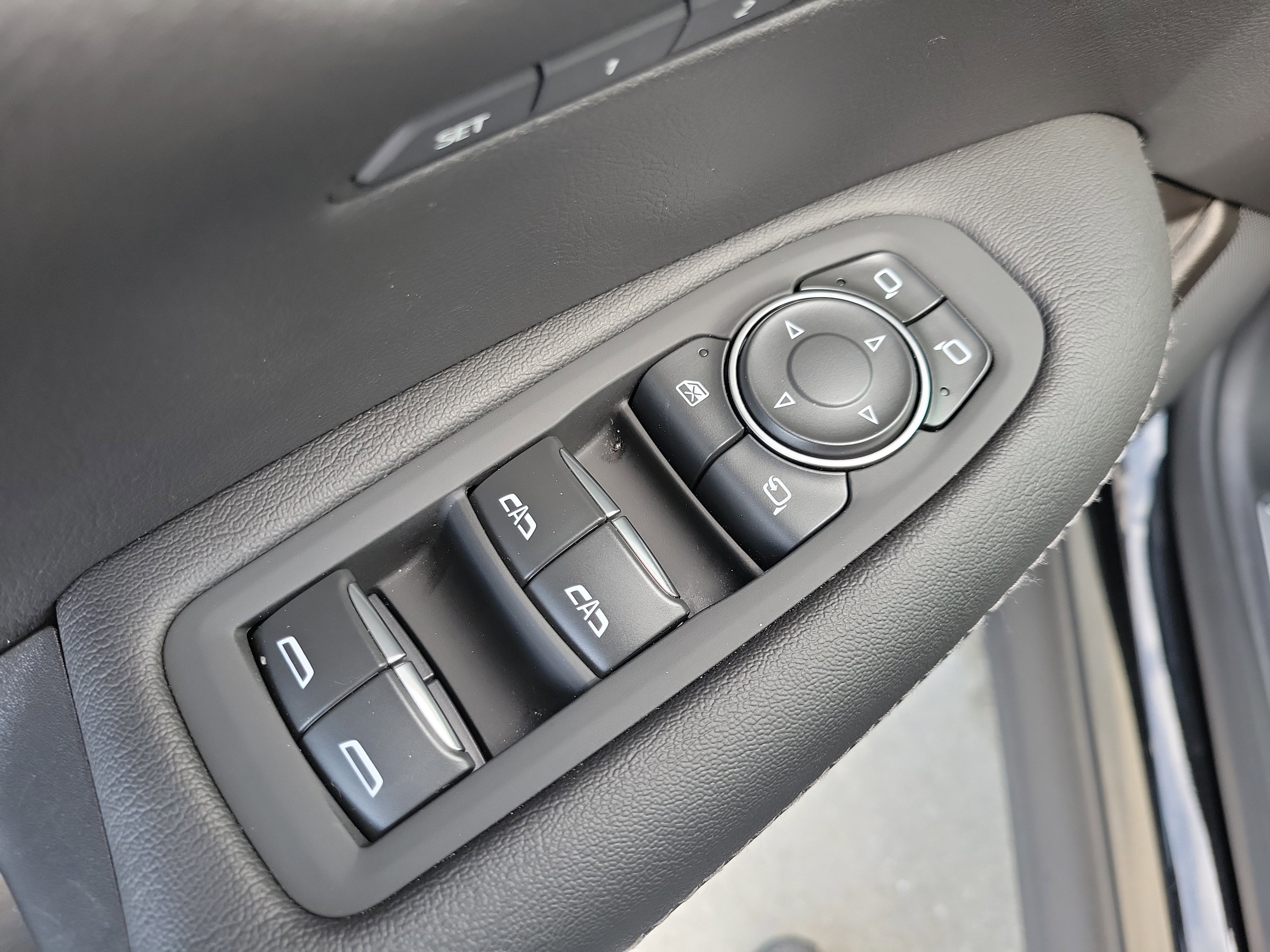 Certified 2025 Cadillac XT5 Premium Luxury image 17