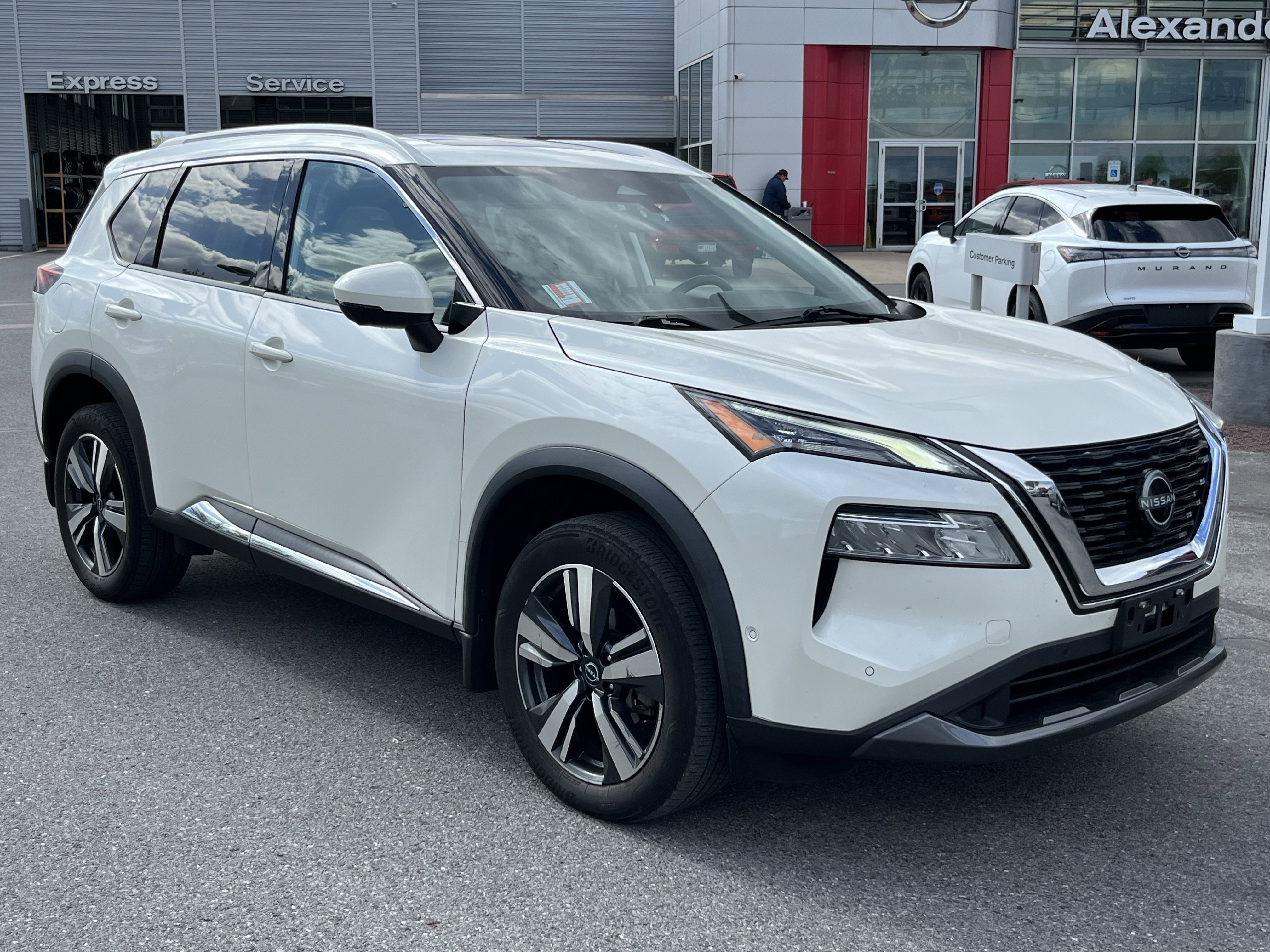 Used 2023 Nissan Rogue SL w/ SL Premium Package AWD/4WD video 1
