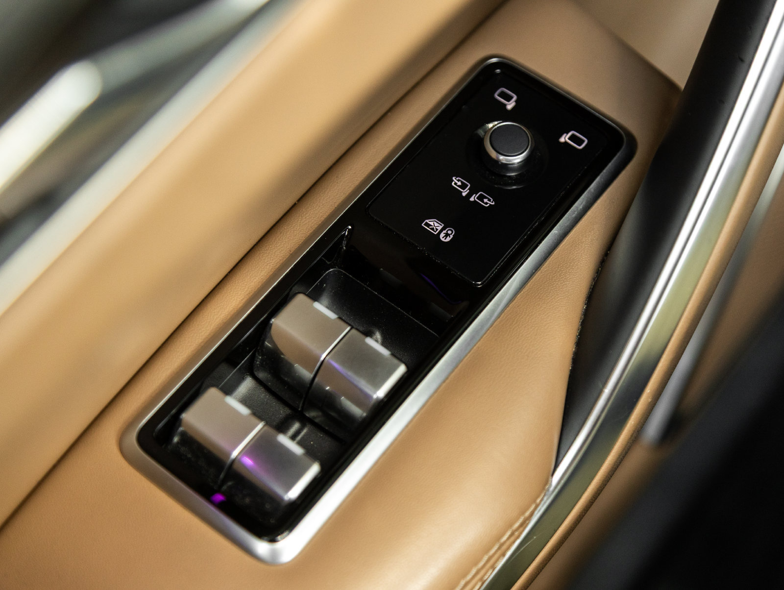 Used 2023 Jaguar F-PACE S AWD/4WD image 18