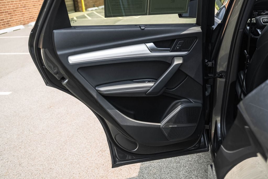 Used 2019 Audi SQ5 Premium Plus w/ Premium Plus Package AWD/4WD image 17
