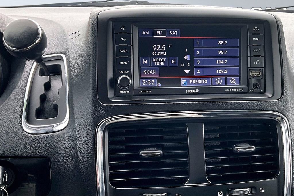 Used 2020 Dodge Grand Caravan SXT image 6