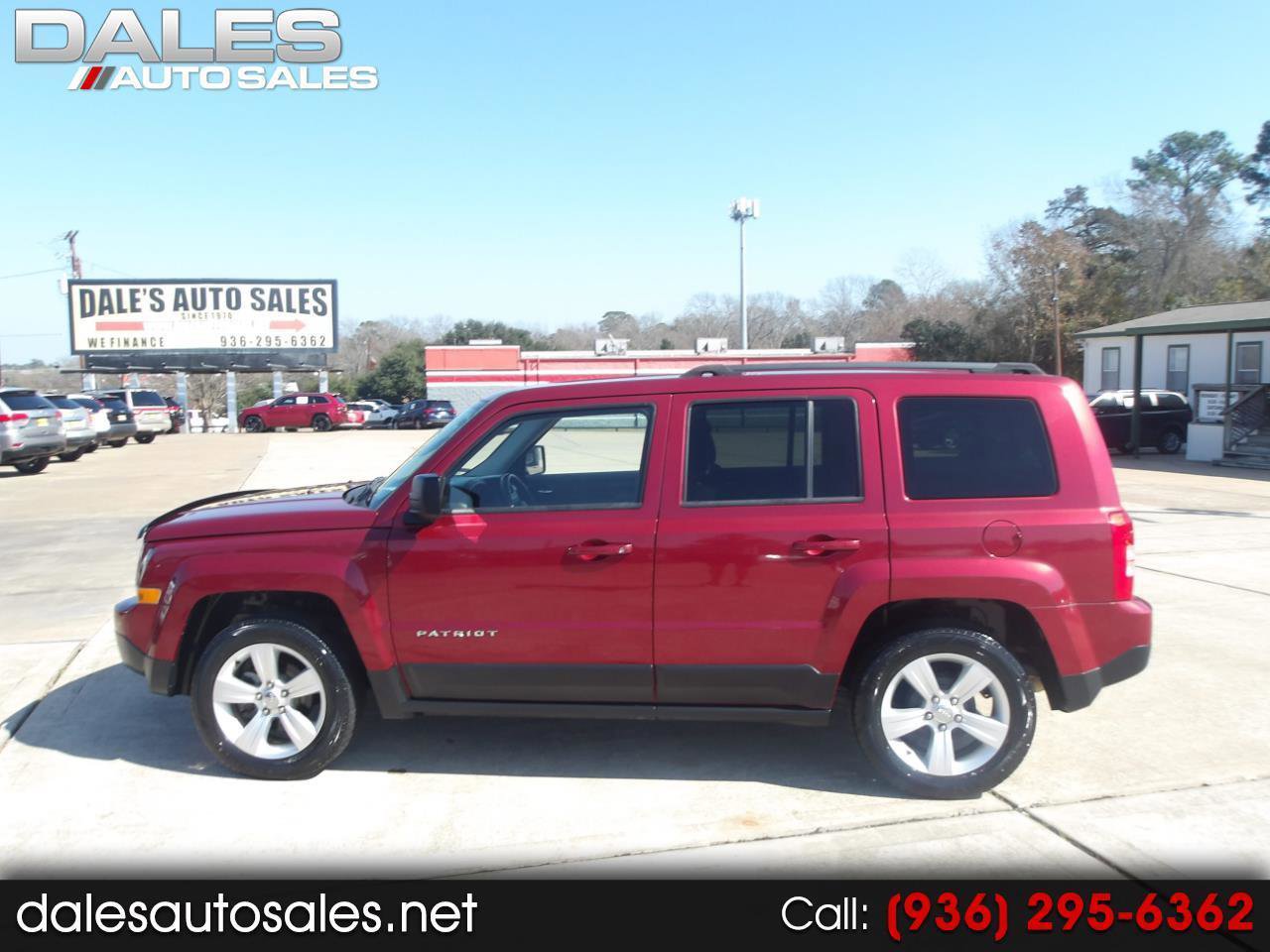 Used 2014 Jeep Patriot Latitude FWD image 1