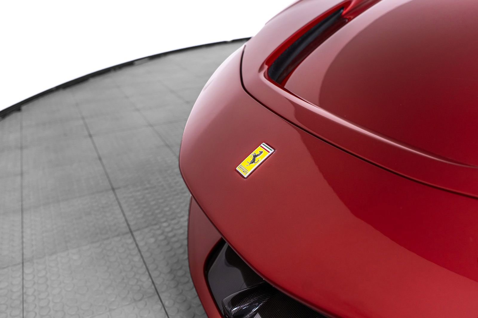 Used 2023 Ferrari SF90 Stradale AWD/4WD image 3