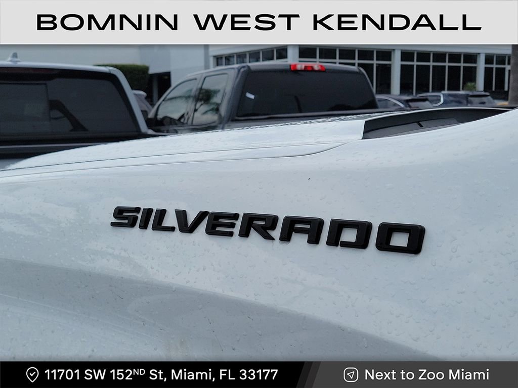 Used 2023 Chevrolet Silverado 1500 RST image 7